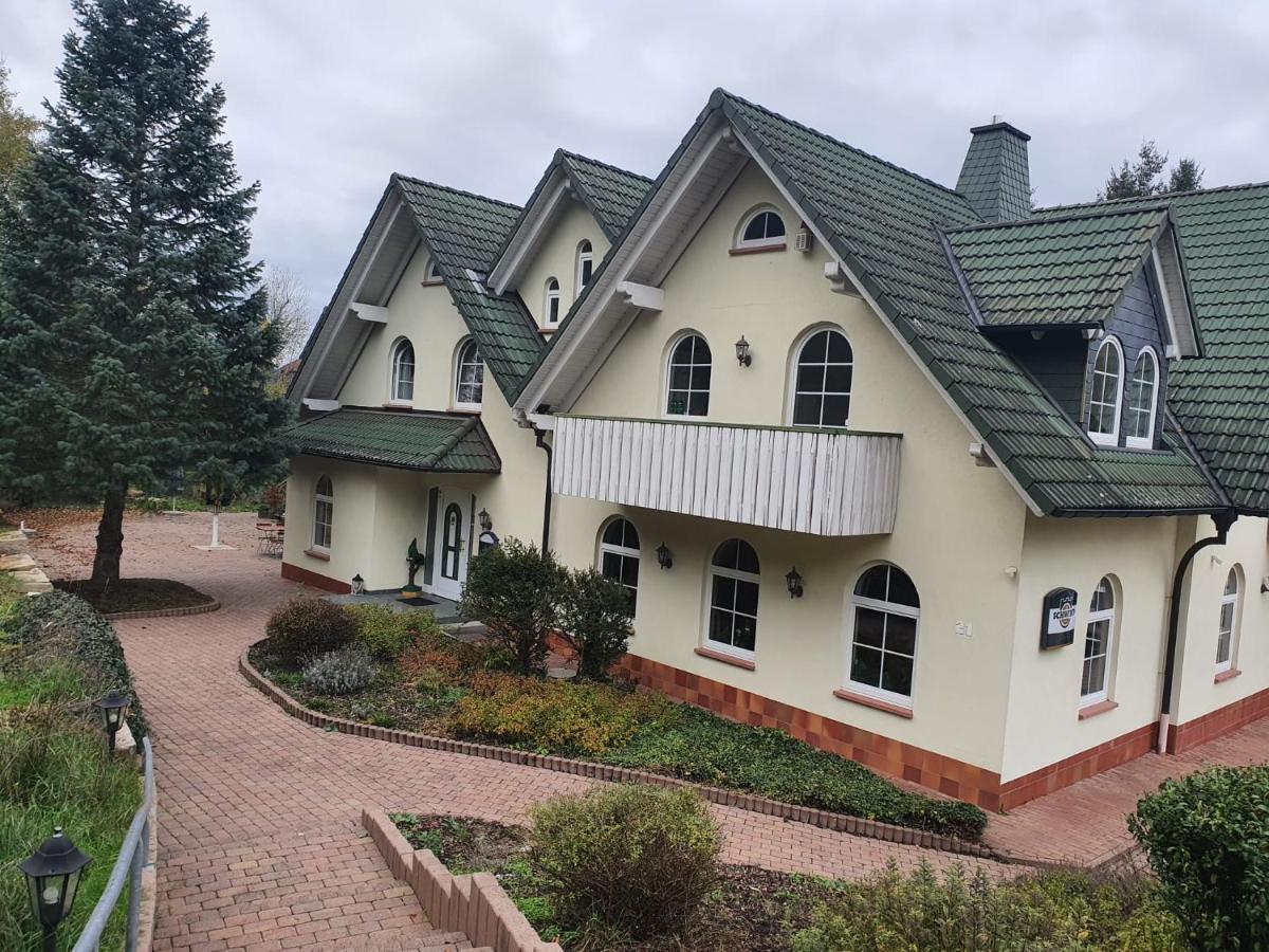 Hotel Und Restaurant Gruener Hahn Elsenfeld Exterior photo